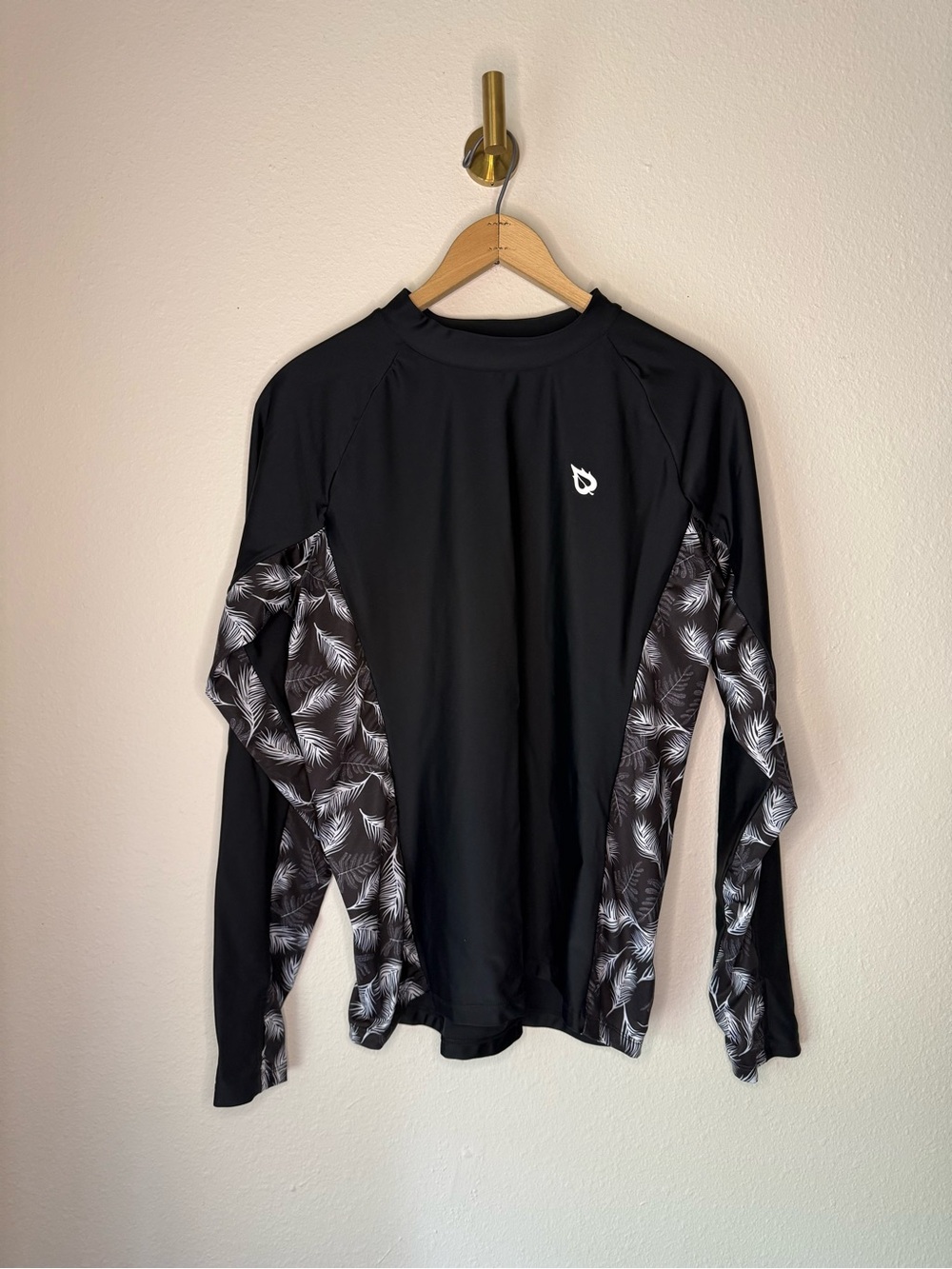 Baleaf Rash Guard Swim Top Black Tropical Print Long Sleeve UPF Shirt size L